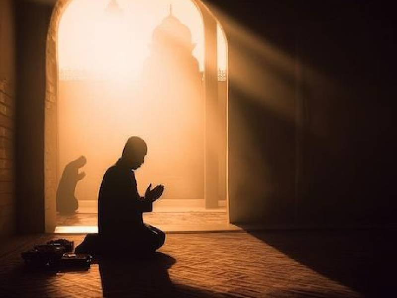 le-pouvoir-de-la-priere-et-la-foi-dans-le-cheminement-spirituel